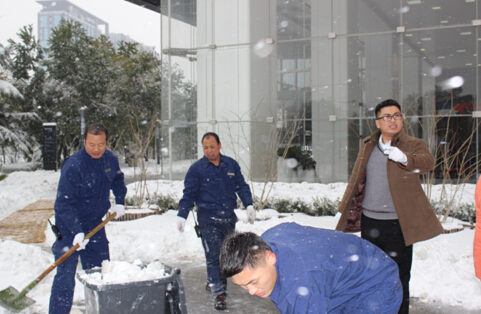 看楷林打響與冬天第一場雪的保衛戰